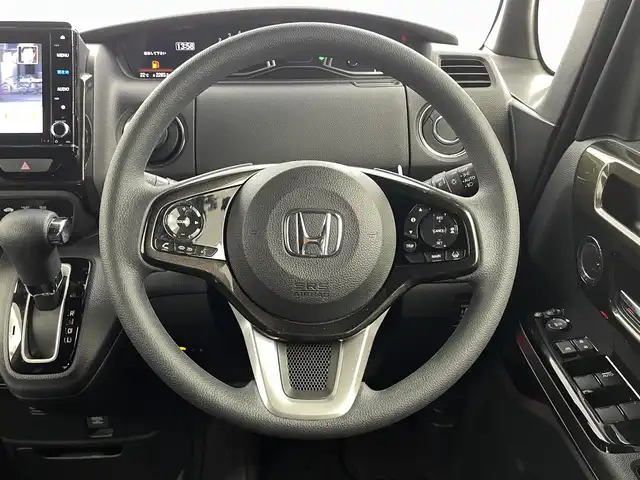 ホンダ Ｎ ＢＯＸ カスタム G L ホンダセンシング 福井県 2020(令2)年 3.8万km プラチナホワイトパール 純正ナビ /AM/FM/CD/DVD/Bluetooth/フルセグ/純正ドライブレコーダー/ホンダセンシング/・アダプティブ・クルーズ・コントロール/・車線維持支援システム/・衝突軽減ブレーキ/・誤発進抑制機能/・歩行者事故低減ステアリング/・路外逸脱抑制機能/・先行車発進お知らせ機能/・標識認識機能/・オートハイビーム/・誤発進抑制機能/両側パワースライドドア/バックカメラ/ＬＥＤヘッドライト/ビルトインＥＴＣ/純正アルミホイール/ＵＳＢ充電２口