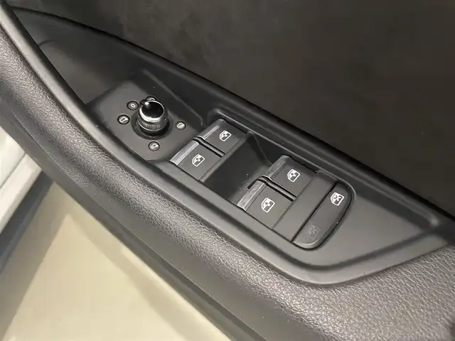 アウディ Ａ５ SB 45TFSIクワトロ スポーツ 静岡県 2019(令1)年 4.4万km グレイシアホワイトメタリック １オーナー　/マトリクスＬＥＤ　/ヴァーチャルコクピット　/ナビ　ＴＶ　Ａｐｐｌｅｃａｒｐｌａｙ　ＢＴ　ＵＳＢ　/３６０°カメラ　/ドラレコ前後　/ハーフレザー　/シートヒーター　/パワーバックドア　/スペアキー　/ＥＴＣ２．０