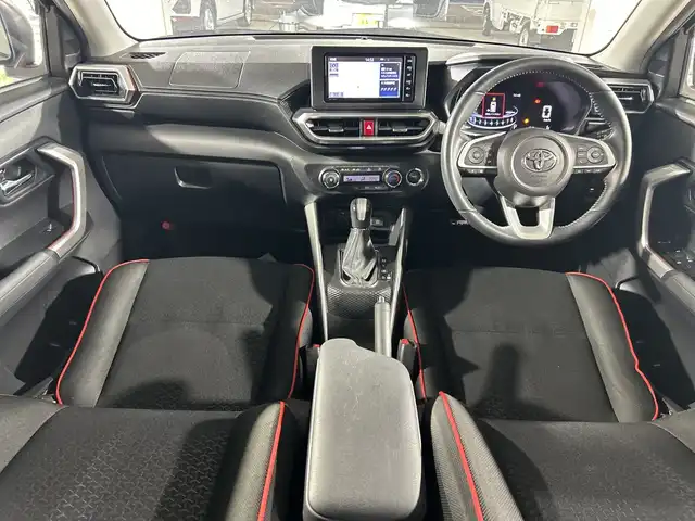 トヨタ ライズ Z 福岡県 2021(令3)年 4万km ブラックマイカメタリック 純正ナビ/Bluetooth/フルセグTV/CD/DVD/レーダークルーズコントロール/衝突被害軽減ブレーキ/レーンアシスト/コーナーセンサー/アイドリングストップ/横滑り防止装置/シートヒーター/ETC/オートエアコン/純正17インチアルミホイール/LEDオートライト/電動格納ミラー