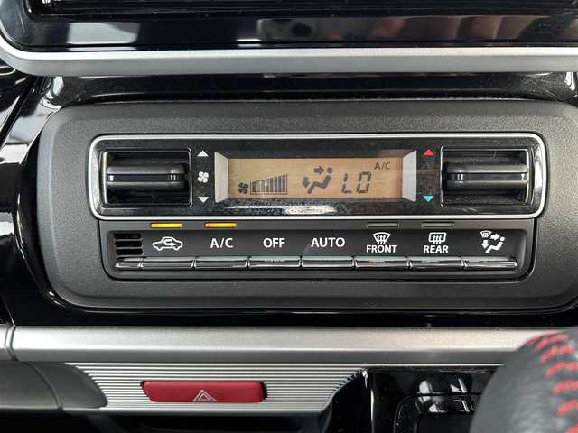 スズキ スペーシア カスタム HYBRID XS ターボ 千葉県 2018(平30)年 0.6万km ピュアホワイトパール/ブラック2トーン 純正8インチメモリナビ/(フルセグTV BT CD DVD FM AM)/全周囲カメラ/衝突被害軽減システム/車線逸脱警報/クルーズコントロール/両側パワースライドドア/横滑り防止装置/ETC/ドライブレコーダー/アイドリングストップ/LEDヘッドライト/フォグランプ/オートライト/ウィンカーミラー/電動格納ミラー/純正15インチAW/シートヒーター/シートリフター/プッシュスタート/スマートキー/スペアキー/フロアマット/ドアバイザー/取扱説明書/保証書