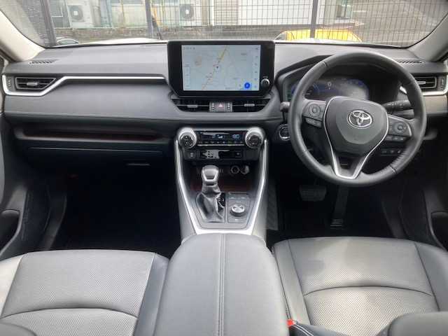 トヨタ ＲＡＶ４ ハイブリッドG 茨城県 2023(令5)年 2.9万km プラチナホワイトパールマイカ 純正ナビ/（BT/フルセグTV/AM/FM)/ブラインドスポットモニター/デジタルインナーミラー/パワーバックドア/ステアリングヒーター/シートヒーター/レーダークルーズコントロール/ETC/パワーシート/バックカメラ/サイドカメラ/純正AW/LEDライト