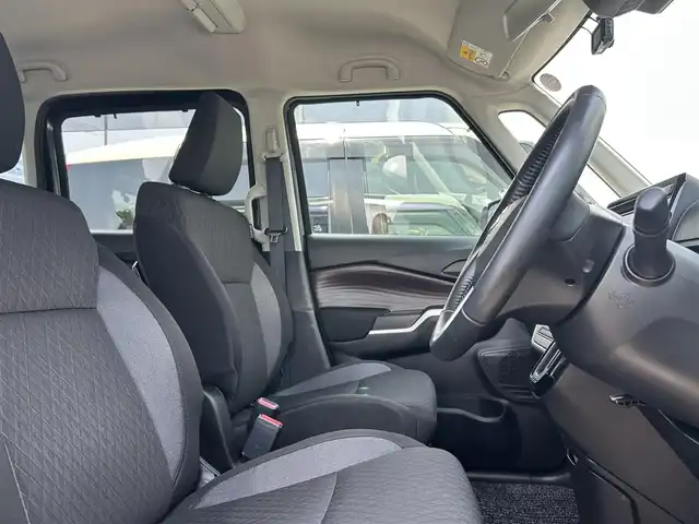 スズキ ソリオ バンディット HV MV 大阪府 2021(令3)年 1.5万km スーパーブラックパール 純正８インチナビ/   フルセグTV/CD/DVD/Bluetooth/USB/全方位モニター/衝突軽減ブレーキ/横滑り防止装置/コーナーセンサー/へッドアップディスプレイ/片側パワースライドドア/レーダークルーズコントロール/レーンキープアシスト/アイドリングストップ/前後ドライブレコーダー/純正15インチアルミホイール/純正フロアマット/プッシュスタート/スマートキー/ＥＴＣ/ＬＥＤ/禁煙車