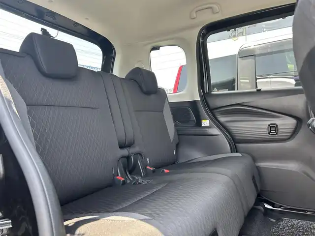 スズキ ソリオ バンディット HV MV 大阪府 2021(令3)年 1.5万km スーパーブラックパール 純正８インチナビ/   フルセグTV/CD/DVD/Bluetooth/USB/全方位モニター/衝突軽減ブレーキ/横滑り防止装置/コーナーセンサー/へッドアップディスプレイ/片側パワースライドドア/レーダークルーズコントロール/レーンキープアシスト/アイドリングストップ/前後ドライブレコーダー/純正15インチアルミホイール/純正フロアマット/プッシュスタート/スマートキー/ＥＴＣ/ＬＥＤ/禁煙車