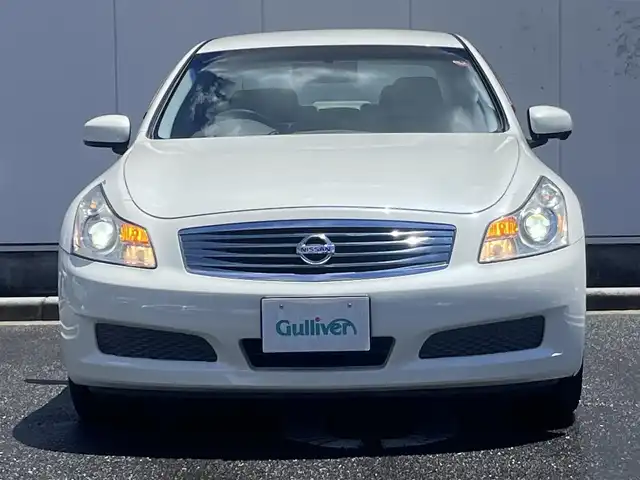 日産 スカイライン 250GT 三重県 2007(平19)年 11.8万km ホワイトパール 純正ナビ（Bluetooth/FM/AM/CD/DVD/AUX/MusicBox）/ETC/バックカメラ/サイドカメラ/ステアリングスイッチ/純正フロアマット/ドアバイザー/パワーシート（運転席/助手席）