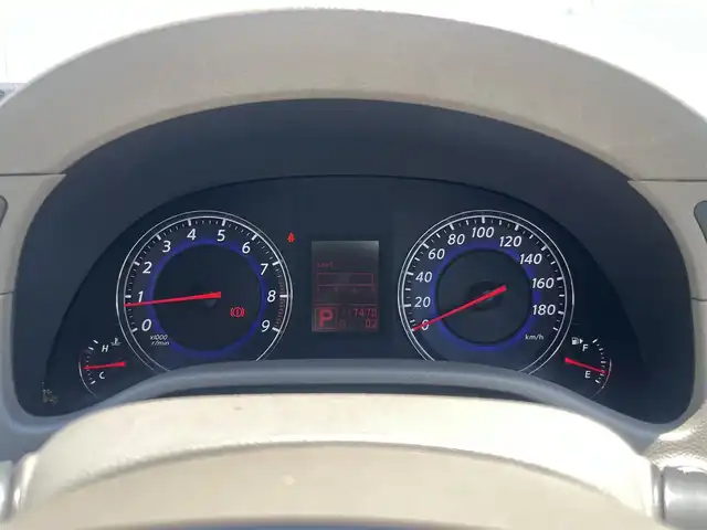 日産 スカイライン 250GT 三重県 2007(平19)年 11.8万km ホワイトパール 純正ナビ（Bluetooth/FM/AM/CD/DVD/AUX/MusicBox）/ETC/バックカメラ/サイドカメラ/ステアリングスイッチ/純正フロアマット/ドアバイザー/パワーシート（運転席/助手席）