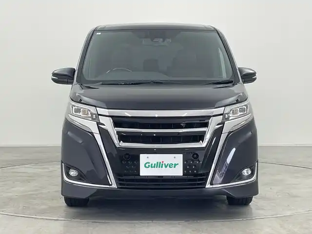 トヨタ エスクァイア ハイブリッド Gi プレミアムパッケージ 群馬県 2019(平31)年 3.2万km スパークリングブラックパールクリスタルシャイン 純正１０型ナビ　純正１２．１型後席モニター　バックカメラ　ビルトインＥＴＣ２．０　衝突被害軽減ブレーキ　クルーズコントロール　ハーフレザーシート　シートヒーター　ハンドルヒーター　ＬＥＤライト　禁煙車