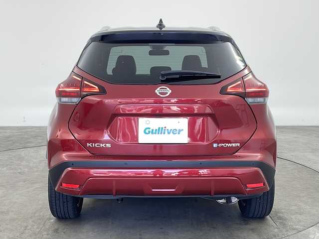 日産 キックス X 兵庫県 2020(令2)年 5.8万km ラディアントレッド/ピュアブラック 2トーン ・純正ナビ/Bluetooth/CD/DVD/TV/・バックカメラ/・前方ドライブレコーダー/・前後コーナーセンサー/・ハーフレザーシート/・エマージェンシーブレーキ/・プロパイロット/・レーンキープアシスト/・レーダークルーズコントロール/・LEDライト/・ETC/・純正フロアマット/・純正17インチアルミホイール/・スマートキー/・プッシュスタートボタン