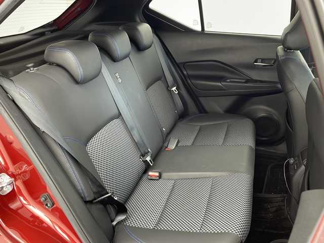 日産 キックス X 兵庫県 2020(令2)年 5.8万km ラディアントレッド/ピュアブラック 2トーン ・純正ナビ/Bluetooth/CD/DVD/TV/・バックカメラ/・前方ドライブレコーダー/・前後コーナーセンサー/・ハーフレザーシート/・エマージェンシーブレーキ/・プロパイロット/・レーンキープアシスト/・レーダークルーズコントロール/・LEDライト/・ETC/・純正フロアマット/・純正17インチアルミホイール/・スマートキー/・プッシュスタートボタン