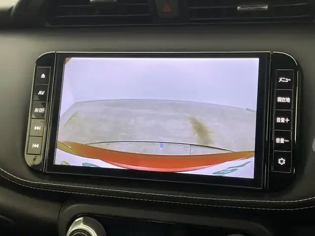 日産 キックス X 岡山県 2020(令2)年 5.8万km ラディアントレッド/ピュアブラック 2トーン 純正９インチナビ　(MM323D-L)/【CD/DVD/BT/USB/フルセグ】/プロパイロット　/ＬＥＤヘッドライト　/ＥＴＣ　/バックカメラ　/ドライブレコーダー　前側　/コーナーセンサー　前後/オートハイビーム　/ルーフレール　/スマートキー　/LEDフォグランプ/禁煙車/オートブレーキホールド/スーパーキャットレーダー