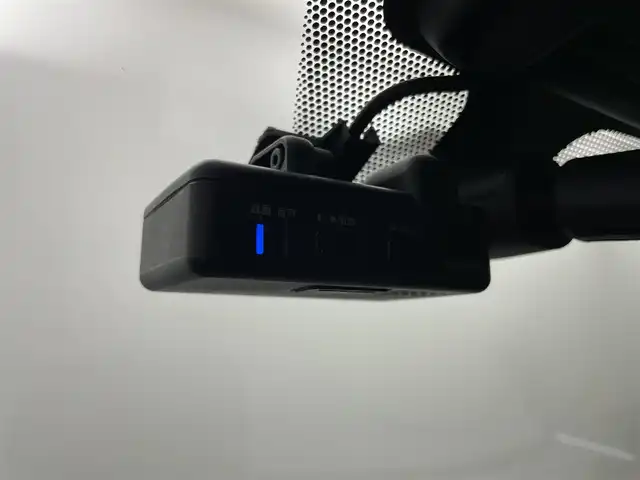 日産 キックス X 岡山県 2020(令2)年 5.8万km ラディアントレッド/ピュアブラック 2トーン 純正９インチナビ　(MM323D-L)/【CD/DVD/BT/USB/フルセグ】/プロパイロット　/ＬＥＤヘッドライト　/ＥＴＣ　/バックカメラ　/ドライブレコーダー　前側　/コーナーセンサー　前後/オートハイビーム　/ルーフレール　/スマートキー　/LEDフォグランプ/禁煙車/オートブレーキホールド/スーパーキャットレーダー