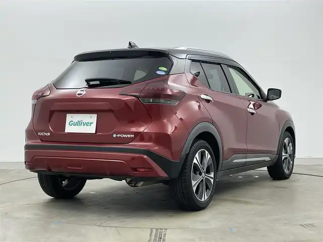 日産 キックス X 岡山県 2020(令2)年 5.8万km ラディアントレッド/ピュアブラック 2トーン 純正９インチナビ　(MM323D-L)/【CD/DVD/BT/USB/フルセグ】/プロパイロット　/ＬＥＤヘッドライト　/ＥＴＣ　/バックカメラ　/ドライブレコーダー　前側　/コーナーセンサー　前後/オートハイビーム　/ルーフレール　/スマートキー　/LEDフォグランプ/禁煙車/オートブレーキホールド/スーパーキャットレーダー