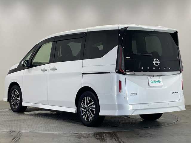 日産 セレナ e－パワー ハイウェイスター V 栃木県 2023(令5)年 1.7万km プリズムホワイト ワンオーナー/純正ナビ/(フルセグTV・Bluetooth・AppleCarPlay・USB)/純正後席モニター/全方位カメラ/バックカメラ/プロパイロット/エマージェンシーブレーキ/レーンキープアシスト/追従クルーズコントロール/前後コーナーセンサー/両側パワースライドドア/LEDヘッドライト/オートライト/デジタルインナーミラー/純正アルミホイール/純正フロアマット/ドアバイザー/ETC/保証書