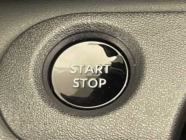 日産 セレナ e－パワー ハイウェイスター V 栃木県 2023(令5)年 1.7万km プリズムホワイト ワンオーナー/純正ナビ/(フルセグTV・Bluetooth・AppleCarPlay・USB)/純正後席モニター/全方位カメラ/バックカメラ/プロパイロット/エマージェンシーブレーキ/レーンキープアシスト/追従クルーズコントロール/前後コーナーセンサー/両側パワースライドドア/LEDヘッドライト/オートライト/デジタルインナーミラー/純正アルミホイール/純正フロアマット/ドアバイザー/ETC/保証書