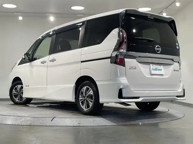 日産 セレナ e－パワー ハイウェイスター V 愛知県 2020(令2)年 2.5万km ブリリアントホワイトパール 純正１０インチナビ登録時地図SDなし/（Bluetooth/フルセグTV/FM/AM/SD）/アラウンドビューモニター　/プロパイロット　/両側パワースライドドア　/衝突軽減ブレーキ　/ビルトインＥＴＣ　/ブラインドスポットモニター　/ドライブレコーダー/ＬＥＤヘッドライト　/LEDフォグランプ/ハンドル支援/車線逸脱警報/ソナー/プッシュスタート/　　-スマートキー/純正フロアマット/後席サンバイザー