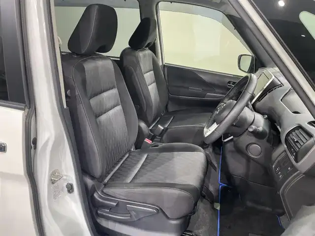 日産 セレナ e－パワー ハイウェイスター V 愛知県 2020(令2)年 2.5万km ブリリアントホワイトパール 純正１０インチナビ登録時地図SDなし/（Bluetooth/フルセグTV/FM/AM/SD）/アラウンドビューモニター　/プロパイロット　/両側パワースライドドア　/衝突軽減ブレーキ　/ビルトインＥＴＣ　/ブラインドスポットモニター　/ドライブレコーダー/ＬＥＤヘッドライト　/LEDフォグランプ/ハンドル支援/車線逸脱警報/ソナー/プッシュスタート/　　-スマートキー/純正フロアマット/後席サンバイザー