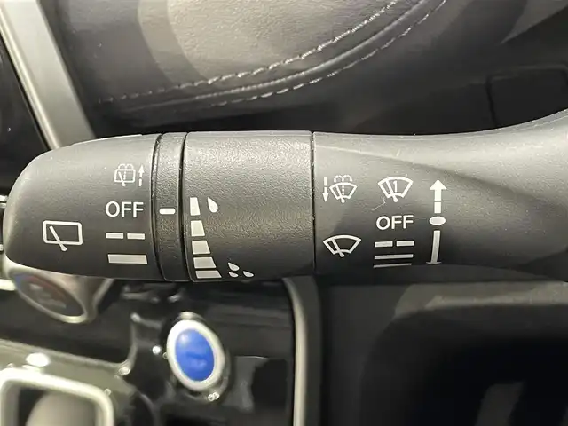 日産 セレナ e－パワー ハイウェイスター V 愛知県 2020(令2)年 2.5万km ブリリアントホワイトパール 純正１０インチナビ登録時地図SDなし/（Bluetooth/フルセグTV/FM/AM/SD）/アラウンドビューモニター　/プロパイロット　/両側パワースライドドア　/衝突軽減ブレーキ　/ビルトインＥＴＣ　/ブラインドスポットモニター　/ドライブレコーダー/ＬＥＤヘッドライト　/LEDフォグランプ/ハンドル支援/車線逸脱警報/ソナー/プッシュスタート/　　-スマートキー/純正フロアマット/後席サンバイザー