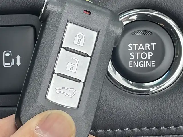 三菱 デリカＤ：５ ブラックエディション 群馬県 2025(令7)年 0.1千km アメジストブラック 登録済未使用車　純正ＡＬＰＩＮＥ１１型ナビ　純正ＡＬＰＩＮＥ１２．８型後席モニター　全周囲カメラ　フルセグＴＶ　衝突被害軽減ブレーキ　レーンアシスト　ブラインドスポットモニター　ＬＥＤ　禁煙車