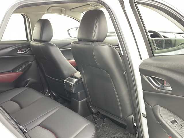 マツダ ＣＸ－３ 20S プロアクティブ 愛知県 2018(平30)年 2.9万km セラミックM /禁煙車//純正7インチナビ//フルセグTV//CD・DVDプレーヤー//バックカメラ//ETC//i-ACTIVESENSE//アドバンストSCBS//SCBS-R//SBS//誤発進抑制(前後方)//レーダークルーズコントロール//ドライバーアテンションアラート//標識認識機能//ブラインドスポットモニター//レーンディパーチャーウォーニング//リアパーキングセンサー//アダプティブLEDヘッドライト//オートライト//合皮コンビシート//コマンダーコントロール//純正18インチアルミホイール//純正フロアマット//革巻きステアリング//ステアリングスイッチ//パドルシフト//プッシュスタート//電動格納ミラーウィンカー//電子パーキングブレーキ//ブレーキホールド//i-stop//DSC&TCS//新車保証書