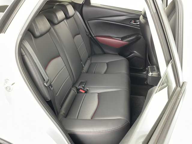 マツダ ＣＸ－３ 20S プロアクティブ 愛知県 2018(平30)年 2.9万km セラミックM /禁煙車//純正7インチナビ//フルセグTV//CD・DVDプレーヤー//バックカメラ//ETC//i-ACTIVESENSE//アドバンストSCBS//SCBS-R//SBS//誤発進抑制(前後方)//レーダークルーズコントロール//ドライバーアテンションアラート//標識認識機能//ブラインドスポットモニター//レーンディパーチャーウォーニング//リアパーキングセンサー//アダプティブLEDヘッドライト//オートライト//合皮コンビシート//コマンダーコントロール//純正18インチアルミホイール//純正フロアマット//革巻きステアリング//ステアリングスイッチ//パドルシフト//プッシュスタート//電動格納ミラーウィンカー//電子パーキングブレーキ//ブレーキホールド//i-stop//DSC&TCS//新車保証書