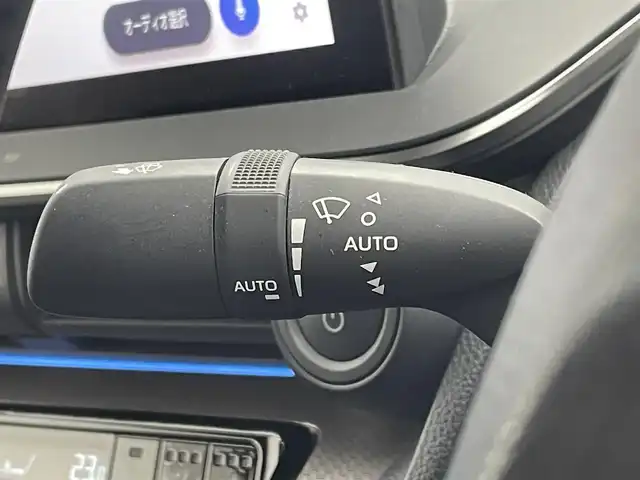 トヨタ プリウス Z 茨城県 2023(令5)年 6.7万km アティチュードブラックマイカ 純正ナビ/Bluetooth/フルセグ/radio/AppleCarplay/USB/TVキッド＋ナビキッド/Toyota Safety Sense/・プリクラッシュセーフティー/・緊急時操舵支援/・フロントクロストラフィックアラート/・レーンチェンジアシスト/・LTA＋LDA/・オートマチックハイビーム/・ロードサインアシスト/・異常検知システム/・PDA/デジタルインナーミラー/周辺車輛接近時サポート(録画機能)/レーダークルーズコントロール/ＢＳＭ/パノラミックビューモニター/ステアリングヒーター/ステアリングヒーター