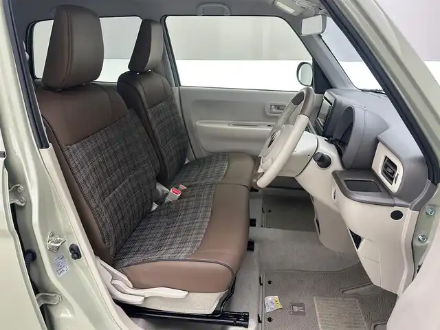 スズキ ラパン ＬＣ L 兵庫県 2024(令6)年 0.2万km トラッドカーキメタリック デュアルカメラブレーキ/純正ナビ＆フルセグTV/（CD＆DVD＆BT）/シートヒーター/コーナーセンサー/ハーフレザーシート/ステアリングスイッチ/オートライト/LEDライト/Aストップ/純正フロアマット/スマートキー/プッシュスタート/Wエアバック