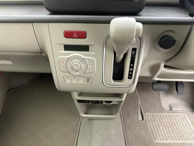 スズキ ラパン ＬＣ L 兵庫県 2024(令6)年 0.2万km トラッドカーキメタリック デュアルカメラブレーキ/純正ナビ＆フルセグTV/（CD＆DVD＆BT）/シートヒーター/コーナーセンサー/ハーフレザーシート/ステアリングスイッチ/オートライト/LEDライト/Aストップ/純正フロアマット/スマートキー/プッシュスタート/Wエアバック