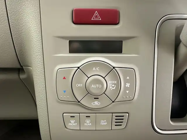 スズキ ラパン ＬＣ L 兵庫県 2024(令6)年 0.2万km トラッドカーキメタリック デュアルカメラブレーキ/純正ナビ＆フルセグTV/（CD＆DVD＆BT）/シートヒーター/コーナーセンサー/ハーフレザーシート/ステアリングスイッチ/オートライト/LEDライト/Aストップ/純正フロアマット/スマートキー/プッシュスタート/Wエアバック