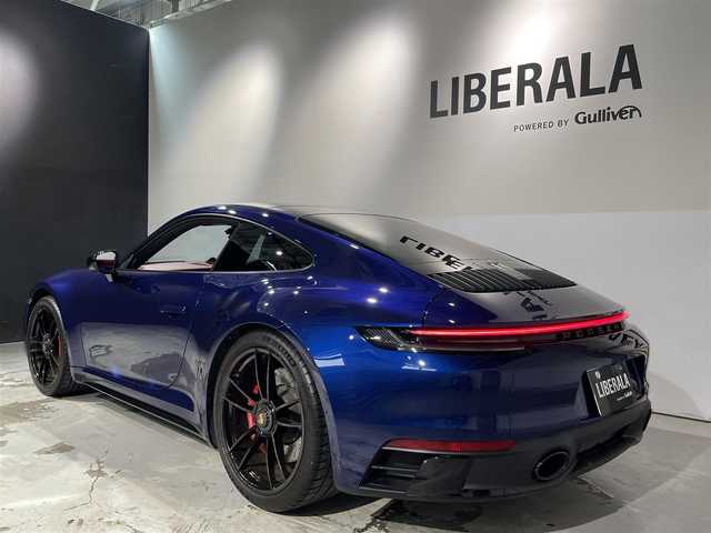 ポルシェ ポルシェ ９１１ カレラ4 GTS 道央・札幌 2023(令5)年 0.9万km 紺Ｍ フロントアクスルリフティングシステム/ボルドーレッドレザーインテリア/スポーツクロノパッケージ/スポーツエキゾースト/レーンチェンジアシスト/トラフィックジャム付ＡＣＣ/ターボＳホイール２０／２１インチ/ゲンチアンブルーメタリック/スペアキーレス/新車時保証書/取扱説明書