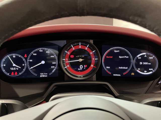 ポルシェ ポルシェ ９１１ カレラ4 GTS 道央・札幌 2023(令5)年 0.9万km 紺Ｍ フロントアクスルリフティングシステム/ボルドーレッドレザーインテリア/スポーツクロノパッケージ/スポーツエキゾースト/レーンチェンジアシスト/トラフィックジャム付ＡＣＣ/ターボＳホイール２０／２１インチ/ゲンチアンブルーメタリック/スペアキーレス/新車時保証書/取扱説明書