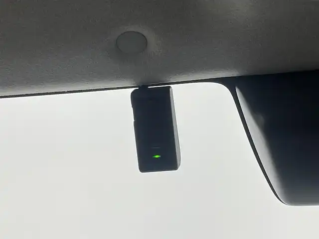 トヨタ タンク カスタムG 埼玉県 2019(令1)年 5.6万km ブラックマイカメタリック/パールホワイト2トーン スマートアシスト３　純正ナビ　バックカメラ　ビルトインＥＴＣ　ドライブレコーダー　クルーズコントロール　ステアリングスイッチ　純正アルミホイール　スマートキー　オートハイビーム　ＬＥＤライト　地デジ