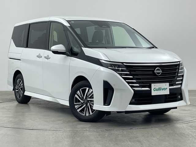 日産 セレナ e－パワー ハイウェイスター V 群馬県 2025(令7)年 0.1千km プリズムホワイト 登録済未使用車/純正１１型後席モニター　/純正１２．３型ナビ　/インテリジェントアラウンドビューモニター/プロパイロット　/プロパイロットパーキング　/インテリジェントルームミラー　/ワイヤレス充電器　/ＳＯＳコール　/ビルトインＥＴＣ２．０　/ＬＥＤヘッドライト/＝＝＝＝＝＝＝＝＝＝＝＝＝＝＝＝＝＝＝＝＝＝＝/BSM/取扱説明書/保証書/禁煙車