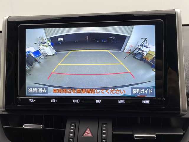 トヨタ ＲＡＶ４ ハイブリッドG 宮崎県 2020(令2)年 5.6万km ホワイトパールクリスタルシャイン 禁煙車/トヨタセーフティセンス/純正9型ナビTV/（NSZT-Y68T/CD/DVD/Bluetooth/フルセグTV)/純正バックカメラ/純正ビルトインETC/純正LEDオートライト/純正LEDフォグ/純正18インチアルミ/純正オートアラーム/純正フロアマット/アダプティブクルーズコントロール/プリクラッシュセーフティ/レーンディパーチャーアラート/オートマチックハイビーム/クリアランスソナー/ブラインドスポットモニター/デジタルインナーミラー/パワーバックドア/運転席パワーシート/レザーシート/前席シートヒーター/ステアリングヒーター/デュアルオートエアコン/スマートキー/プッシュエンジンスタート/スペアキー/新車時保証書/取扱い説明書