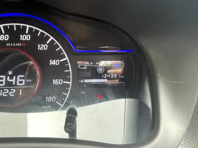 日産 ノート e－パワー ニスモ 栃木県 2018(平30)年 13.5万km ブリリアントホワイトパール (株)IDOMが運営する【じしゃロン宇都宮店】の自社ローン専用車両になります。こちらは現金またはオートローンご利用時の価格です。自社ローンご希望の方は別途その旨お申付け下さい/純正ナビ/バックカメラ/フルセグ/Ｂｌｕｅｔｏｏｔｈ/ＥＴＣ／/ＬＥＤヘッドライト/フォグライト/オートライト/衝突軽減ブレーキ/スマートキー/スペアキー/純正アルミホイール/プッシュボタン
