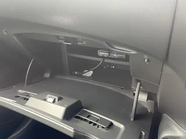 日産 ノート e－パワー ニスモ 栃木県 2018(平30)年 13.5万km ブリリアントホワイトパール (株)IDOMが運営する【じしゃロン宇都宮店】の自社ローン専用車両になります。こちらは現金またはオートローンご利用時の価格です。自社ローンご希望の方は別途その旨お申付け下さい/純正ナビ/バックカメラ/フルセグ/Ｂｌｕｅｔｏｏｔｈ/ＥＴＣ／/ＬＥＤヘッドライト/フォグライト/オートライト/衝突軽減ブレーキ/スマートキー/スペアキー/純正アルミホイール/プッシュボタン