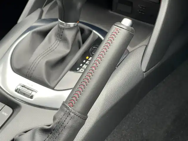 アバルト １２４ スパイダー 1イヤーアニバーサリー 山梨県 2017(平29)年 2.4万km 黒 100台限定/専用色（ネロ サンマリノ1972）/ＲＥＣＡＲＯ半黒革　/ｂｒｅｍｂｏ　/純正ＨＤＤナビ　/Ｂカメラ　/フルセグＴＶ　/ＢＴ　/ＣＤ　/クルコン　/シートヒーター　/ＥＴＣ　/ＬＥＤヘッドライト　/Ａライト　/コーナーセンサー/純正17インチAW