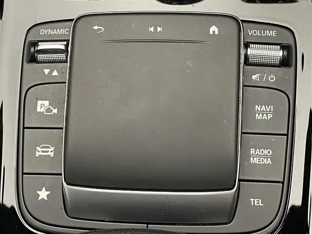 メルセデス・ベンツ ＧＬＡ２００ｄ 4マチック AMGライン 愛知県 2020(令2)年 4.9万km コスモスブラック 純正ナビ　フルセグＴＶ　全方位カメラ　禁煙車　レーダーセーフティＰＫＧ　衝突軽減　追従クルコン　ＢＳＭ　ナビゲーションＰＫＧ　ハーフレザー　シートヒーター　メモリシート　コーナーセンサー　ＬＥＤライト　ルーフレール　電動リアゲート　純正ドラレコ　オートハイビーム　パドルシフト　保証書　取説　ワンオナ