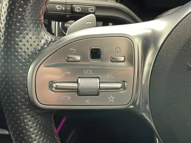 メルセデス・ベンツ ＧＬＡ２００ｄ 4マチック AMGライン 愛知県 2020(令2)年 4.9万km コスモスブラック 純正ナビ　フルセグＴＶ　全方位カメラ　禁煙車　レーダーセーフティＰＫＧ　衝突軽減　追従クルコン　ＢＳＭ　ナビゲーションＰＫＧ　ハーフレザー　シートヒーター　メモリシート　コーナーセンサー　ＬＥＤライト　ルーフレール　電動リアゲート　純正ドラレコ　オートハイビーム　パドルシフト　保証書　取説　ワンオナ