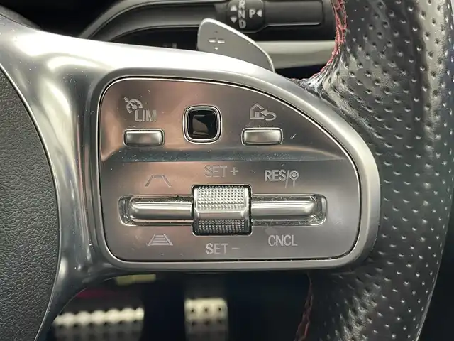 メルセデス・ベンツ ＧＬＡ２００ｄ 4マチック AMGライン 愛知県 2020(令2)年 4.9万km コスモスブラック 純正ナビ　フルセグＴＶ　全方位カメラ　禁煙車　レーダーセーフティＰＫＧ　衝突軽減　追従クルコン　ＢＳＭ　ナビゲーションＰＫＧ　ハーフレザー　シートヒーター　メモリシート　コーナーセンサー　ＬＥＤライト　ルーフレール　電動リアゲート　純正ドラレコ　オートハイビーム　パドルシフト　保証書　取説　ワンオナ