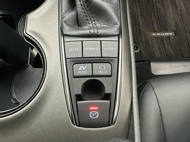 トヨタ カムリ WS 兵庫県 2023(令5)年 1万km 赤 トヨタセーフティセンス/ハーフレザーシート/運転席パワーシート/純正メモリーナビ＆フルセグTV/（CD＆DVD＆BT）/バックカメラ/レーダークルーズコントロール/オートライト/LEDライト/純正17inアルミホイール/TRDリアエアロ/TRD4本出しマフラーん/コーナーセンサー/スマートキー/プッシュスタート/フロアマット