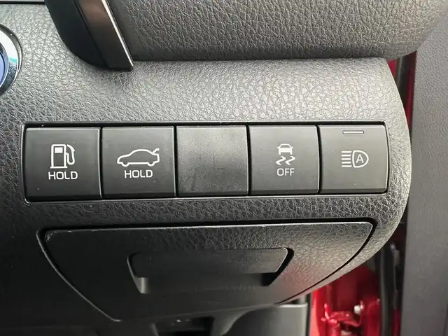 トヨタ カムリ WS 兵庫県 2023(令5)年 1万km 赤 トヨタセーフティセンス/ハーフレザーシート/運転席パワーシート/純正メモリーナビ＆フルセグTV/（CD＆DVD＆BT）/バックカメラ/レーダークルーズコントロール/オートライト/LEDライト/純正17inアルミホイール/TRDリアエアロ/TRD4本出しマフラーん/コーナーセンサー/スマートキー/プッシュスタート/フロアマット