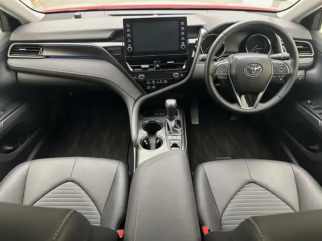 トヨタ カムリ WS 兵庫県 2023(令5)年 1万km 赤 トヨタセーフティセンス/ハーフレザーシート/運転席パワーシート/純正メモリーナビ＆フルセグTV/（CD＆DVD＆BT）/バックカメラ/レーダークルーズコントロール/オートライト/LEDライト/純正17inアルミホイール/TRDリアエアロ/TRD4本出しマフラーん/コーナーセンサー/スマートキー/プッシュスタート/フロアマット