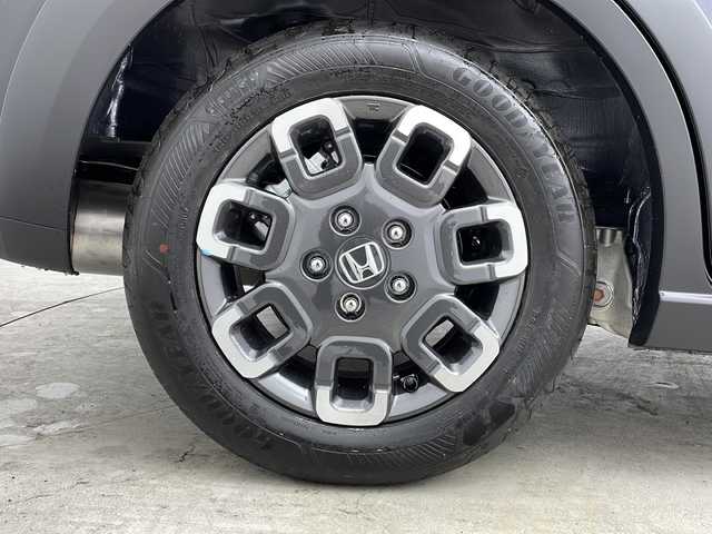 ホンダ フリード ハイブリット e:HEV クロスター 大阪府 2025(令7)年 0.1千km メテオロイドグレーメタリック 登録済未使用車/純正9型ホンダコネクトナビ/【フルセグTV/Bluetooth/AppleCarPlay/HDMI】/BSM/バックカメラ/両側パワースライドドア/半革シート/D/N席シートヒーター/ホンダセンシング/・衝突軽減システム/・レーダークルーズコントロール/・レーンキープアシスト/・誤発進抑制機能/・オートハイビーム/・先行車発進お知らせ/前後コーナーセンサー/スマートキー/スペアキー