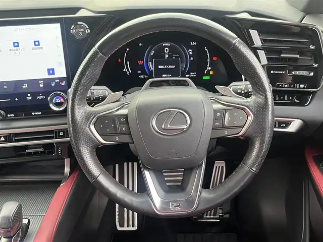 レクサス ＲＸ 500h Fスポーツパフォーマンス 愛媛県 2023(令5)年 4.6万km ホワイトノーヴァガラスフレーク 登録時走行距離:45271km/純正ナビ/BT/TV/Apple Car Play/Android Auto/全方位カメラ/前後ドラレコ/デジタルインナーミラー/トヨタセーフティセンス/追従クルコン/HVD/前席パワーシート/前席シートエアコン/置くだけ充電/オートライト/オートハイビーム/M/Tモード付/パドルシフト/スマートキー/電動パワーゲート/電動稼働リアシート