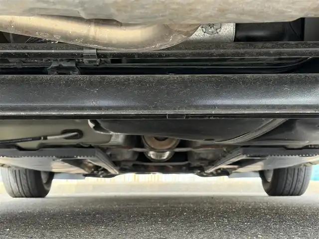 フォルクスワーゲン ザ・ビートル デザイン 三重県 2013(平25)年 5.6万km サンフラワー 登録時走行距離５５３７７km/カロツェリアナビ　/　・フルセグTV/　・DVD/CD再生/　・SD/バックカメラ/キーレス/スモークフィルム/HIDヘッドライト/フォグライト/リアフォグライト /革巻きステアリング/電動格納ミラー/フロアマット/横滑り防止機能