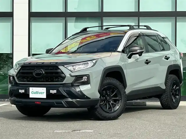 トヨタ ＲＡＶ４ アドベンチャー 和歌山県 2021(令3)年 3.4万km アッシュグレーメタリック/アーバンカーキ TRDフロントガーニッシュ/サンルーフ/ブロックタイヤ/ルーフレール/純正ナビ/バックカメラ/衝突軽減ブレーキ/レーダークルーズコントロール/ブラインドスポットモニター/横滑り抑制機能/ドライブレコーダー/純正ビルトインETC2.0/パワーシート/シートヒーター/シートエアベンチレーション/ステアリングヒーター/LEDヘッドライト/フォグランプ/オートライト/オートマチックハイビーム