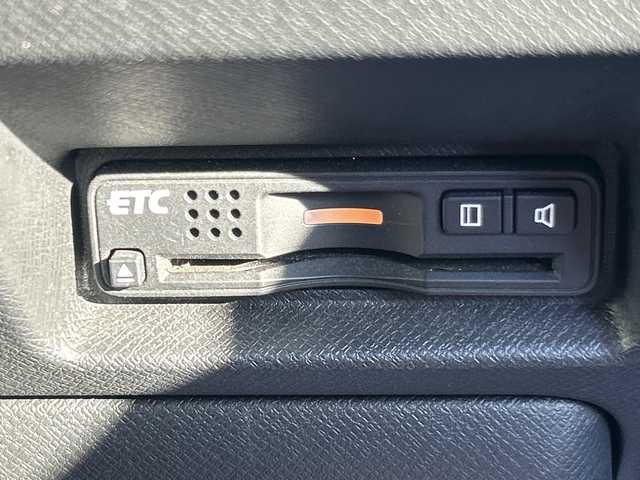 ホンダ ステップワゴン スパーダ Z クールスピリット 大阪府 2013(平25)年 6.2万km プレミアムスパークルブラックパール 純正9インチナビ（Bluetooth/DVD/CD)/後席モニター（ALPINE）/両側パワースライドドア/バックカメラ/横滑り防止装置/オートマチックハイビーム/オートライト/アイドリングストップ/ハーフレザー/純正AW（17inch)/純正キセノンライト/純正フロアマット/ビルトインETC/スマートキー1本/取扱説明書