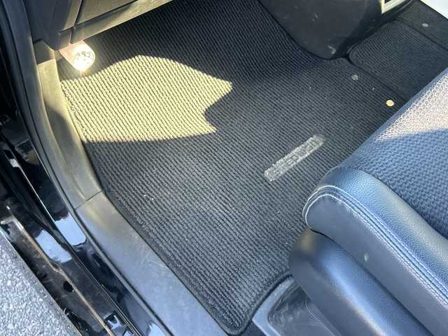 ホンダ ステップワゴン スパーダ Z クールスピリット 大阪府 2013(平25)年 6.2万km プレミアムスパークルブラックパール 純正9インチナビ（Bluetooth/DVD/CD)/後席モニター（ALPINE）/両側パワースライドドア/バックカメラ/横滑り防止装置/オートマチックハイビーム/オートライト/アイドリングストップ/ハーフレザー/純正AW（17inch)/純正キセノンライト/純正フロアマット/ビルトインETC/スマートキー1本/取扱説明書