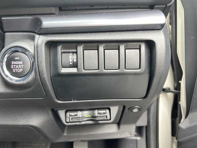 スバル レヴォーグ 1．8GT EX 群馬県 2021(令3)年 3.4万km クリスタルホワイトP ワンオーナー/メーカーオプションナビ/　AM/FM/BT/TV/USB/AUX/バックカメラ/アイサイト/プリクラッシュブレーキ/エマージェンシーレーンキープアシスト/車線逸脱防止機能/スバルリアビークルディクション/ドライバーモニタリングシステム/後退時ブレーキアシスト/ステアリング連動ヘッドライト/横滑り防止機能/アイドリングストップ/クルーズコントロール/純正ドライブレコーダー/ETC/AUTOライト/前席シートヒーター/D側パワーシート/純正フロアマット/ステアリングリモコン/パドルシフト/LEDヘッドライト/スペアキー1/保証書/取扱説明書/記録簿