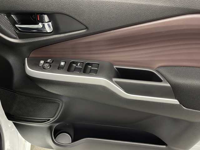スズキ ソリオ バンディット HV MV 宮崎県 2022(令4)年 2.9万km ピュアホワイトP 禁煙車/衝突被害軽減ブレーキ/純正8型ナビTV/（CN-RZ875/CD/DVD/Bluetooth/フルセグTV)/純正ビルトインETC/純正LEDオートライト/純正LEDフォグ/純正15インチアルミ/純正エアロ/純正ルーフエンドスポイラー/純正フロアマット/両側電動スライドドア/全方位モニター/アダプティブクルーズコントロール/レーンディパーチャーアラート/クリアランスソナー/前席シートヒーター/オートエアコン/ヘッドアップディスプレイ/スマートキー/プッシュエンジンスタート/スペアキー/新車時保証書/取扱い説明書