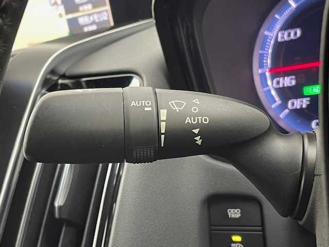 トヨタ クラウン ハイブリッド S Cパッケージ 千葉県 2019(令1)年 9.2万km ブラック セーフティセンス/・衝突軽減ブレーキ/・レーダークルーズコントロール/・オートマチックハイビーム/・ロードサインアシスト/・先行車発信お知らせ機能/ブラインドスポットモニター/純正メーカーメモリーナビ/・フルセグTV/・Bluetooth接続/・BD DVD CD再生可能/前後コーナーセンサー/バックカメラ/スマートキー/ビルトインETC/LEDヘッドライト